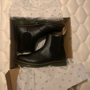 Dr Martens Chelsea Boots
